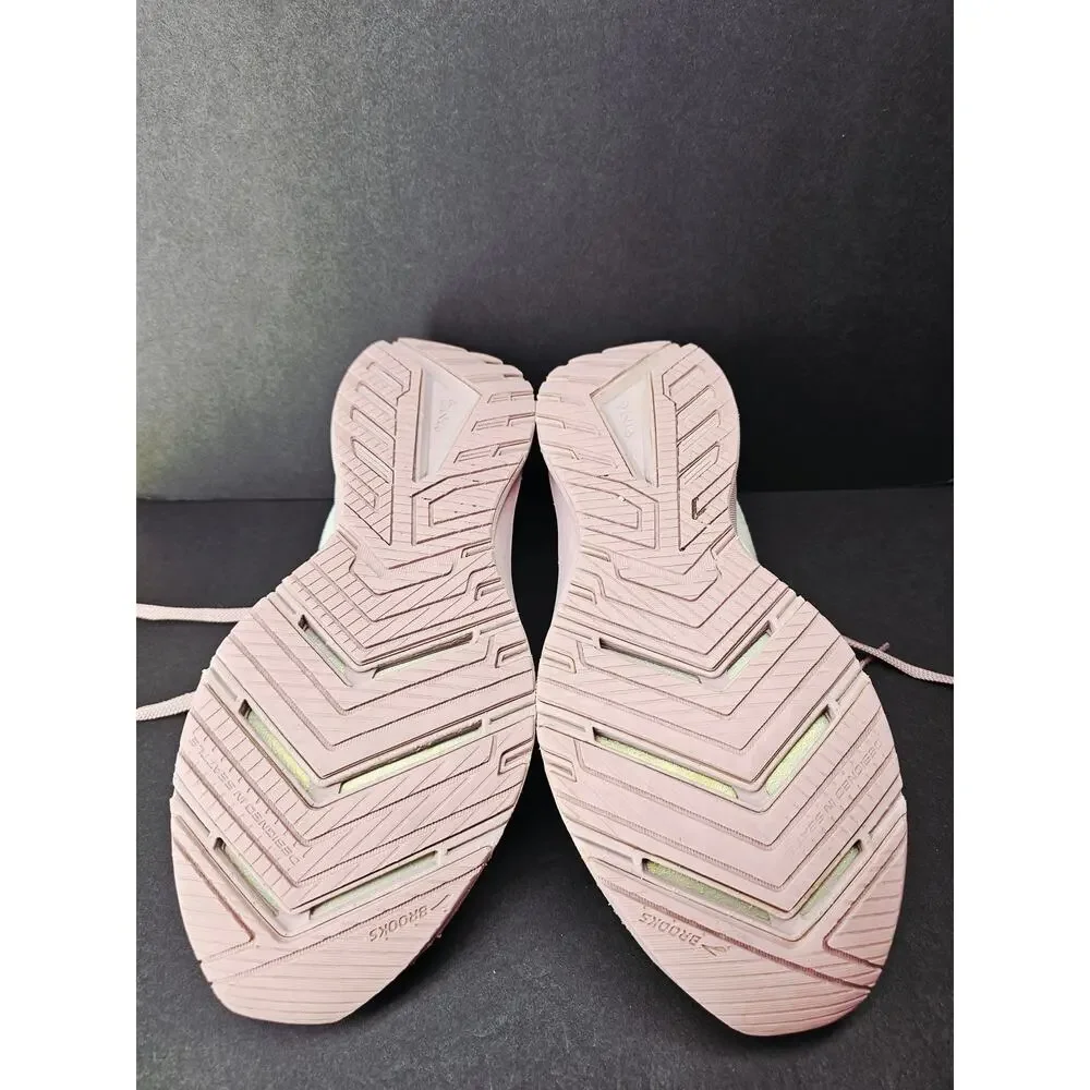 Brooks Women 11 Comfy footwear